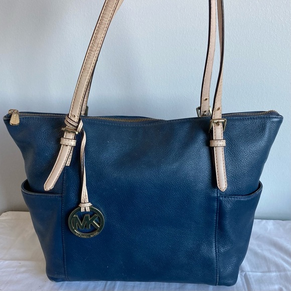 Michael Kors Handbags - MICHAEL KORS Navy Blue Jet Set Tote Shoulder Bag Laptop Work